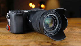 Sony Alpha 6400 im Test: Die kleine Systemkamera gibt Vollgas