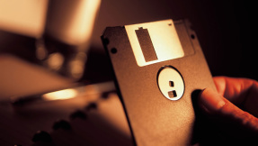 SSD statt Diskette: USA rüsten Atomsystem auf