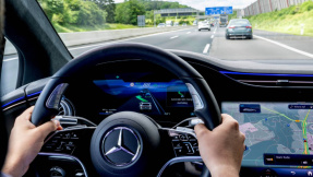 Mercedes startet automatischen Spurwechsel in Europa