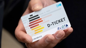Streit um Deutschlandticket - Neuer Preis schon ab Oktober?