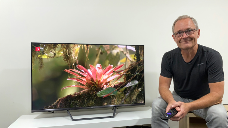 Metz Blue MQE7001 im Test: QLED-TV für unter 500 Euro