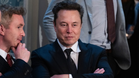 Elon Musk könnte weltweit erster Billionär werden