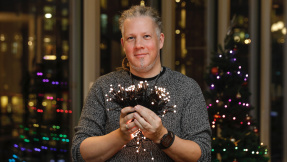 Test: Smarte Lichterketten für den Weihnachtsbaum