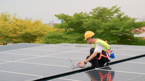 Forschende finden Weg, um Perowskit-Solarzellen haltbarer zu machen