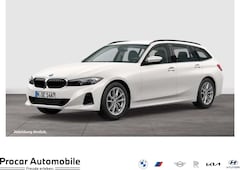 Bild des Angebotes BMW 318 i Touring Aut Nav LED AHK Komfzg Parkass