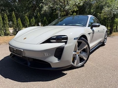 Bild des Angebotes Porsche Taycan Turbo S/Carbon/Keramik/Approved 09/28