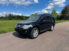 Bild des Angebotes Mitsubishi Pajero Pajero Diesel 5-Türer 3.2 DI-D Automatik Instyle