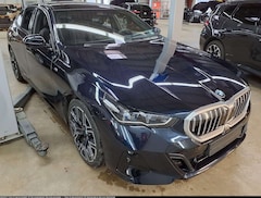 Bild des Angebotes BMW 520 d Limo M Sport 20" PANO AHK H&K StHzg DA-Plus 360°