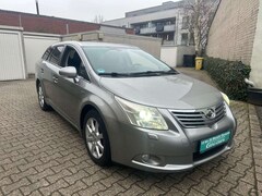Bild des Angebotes Toyota Avensis Combi 2.2 D-4D AUTOMATIK, *TÜV NEU*