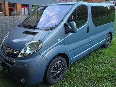 Bild des Angebotes Opel Vivaro Tour 7 Sitzer *Top Zustand* Garagenfahrzeug