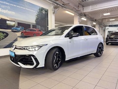 Bild des Angebotes VW Golf R -Line 1.5 eTSI 2,49%+LED+HUD+ACC+KAMERA+NAVI
