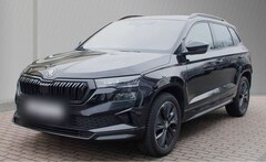 Bild des Angebotes Skoda Karoq 2.0 TSI DSG 4x4 Sportline Pano Navi+VC ACC RFK+...