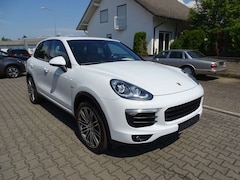 Bild des Angebotes Porsche Cayenne S 4,2l Diesel Pano, Navi, 21 Zoll, Standheizung, B