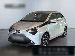 Bild des Angebotes Toyota Aygo x-play Team D *Kamera*CarPlay*DAB*PDC hi*TRC*