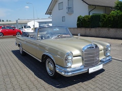Bild des Angebotes Mercedes-Benz 300 SE Cabriolet Top Original mit 58000 Km