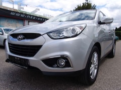 Bild des Angebotes Hyundai iX35 1.7 Comfort 2WD Pano PDC Keyless Teilleder
