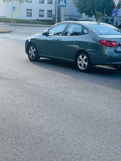 Hyundai ELANTRA 2.0i Automatik GLS