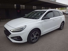 Bild des Angebotes Hyundai i30 cw Intro Edition Mild-Hybrid