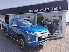 Bild des Angebotes Mitsubishi L200 Club Cab PLUS 2.2 DI-D 4WD 6-Gang