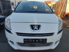 Bild des Angebotes Peugeot 5008 Active 1,6 VTi, Tempomat
