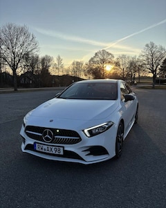 Bild des Angebotes Mercedes-Benz A 250 7G-DCT AMG Line