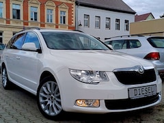 Bild des Angebotes Skoda Superb Combi 2.0 TDI *Klimaaut.*Sitzheizung*PDC*Xenon*