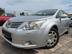 Bild des Angebotes Toyota Avensis Combi 1,8-l Executive,Klima,Navigation