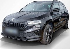 Bild des Angebotes Skoda Karoq Sportline 1.5TSI DSG 18"/AHK/PDC/4xSHZ/RFK