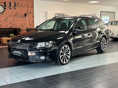 Bild des Angebotes Skoda Superb Combi Exclusive 4x4 PANO/NAVI/SHZ/XENON/