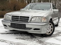 Bild des Angebotes Mercedes-Benz C 240 ELEGANCE|AUTOMATIK|PDC|