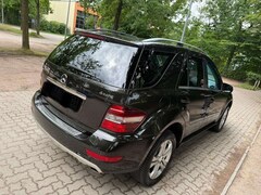 Bild des Angebotes Mercedes-Benz ML 350 CDI 4Matic 7G-TRONIC DPF