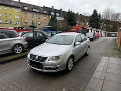 Bild des Angebotes VW Passat Lim. Sportline TÜV NEU *AUTOMATIK