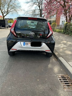 Bild des Angebotes Toyota Aygo x-play Team D