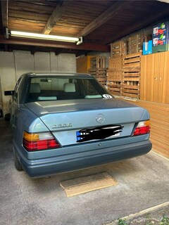 Bild des Angebotes Mercedes-Benz E 230 Classic