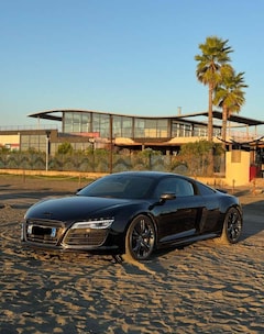 Bild des Angebotes Audi R8 5.2 FSI quattro S tronic Plus 550hp Carbon Packet
