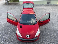 Bild des Angebotes Peugeot 206 + Basis**EURO 4**KLIMA**1.HAND**STANDHEIZUNG