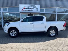 Bild des Angebotes Toyota Hilux HILUX DOUBLE CAB 4x4/KAMERA/AHK/HINTEN-SITZREIHE