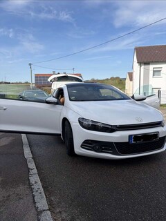 Bild des Angebotes VW Scirocco 2.0 TSI 147 kW R-Line