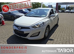 Bild des Angebotes Hyundai i30 1.6 CRDi FIFA World Cup Edition PDC AHK SHZ