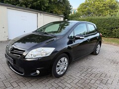 Bild des Angebotes Toyota Auris Auris1.4D,5-Türer1.HAND,SCHECKHEFT,TÜV,KLIMA