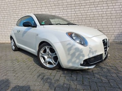 Bild des Angebotes Alfa Romeo MiTo Quadrifoglio Verde 1,4T Alfa for Maserati
