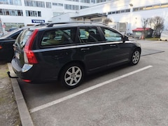 Bild des Angebotes Volvo V50 2.0d Summum powershift