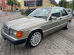 Bild des Angebotes Mercedes-Benz 190 E 2.0 Limousine*AUT.*H-KENNZEICHEN*KLIMA*
