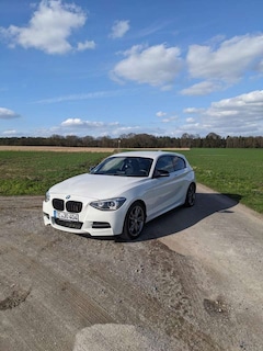 Bild des Angebotes BMW 135 BMW M135i F21 / M-Paket / neuer TÜV / Unfallfrei