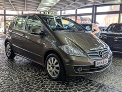 Bild des Angebotes Mercedes-Benz A 170 Automatik AHK SHZ TEMP LEDER KLIMA SCHECKH