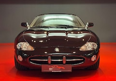 Bild des Angebotes Jaguar XK8 COUPÉ/4.2 V8/298 PS/FACELIFT/AUT/LEDER/TOP!!