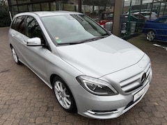 Bild des Angebotes Mercedes-Benz B 250 *nur 32 TKM!*1.Hand*Automatik*Navi*Kamera*Bi-Xenon