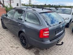 Bild des Angebotes Skoda Octavia Combi Ambiente 4X4 Klimatronic