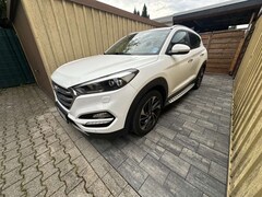 Bild des Angebotes Hyundai TUCSON 2.0 CRDi 4WD Automatik Premium