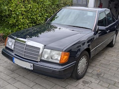 Bild des Angebotes Mercedes-Benz Baureihe 124 E220